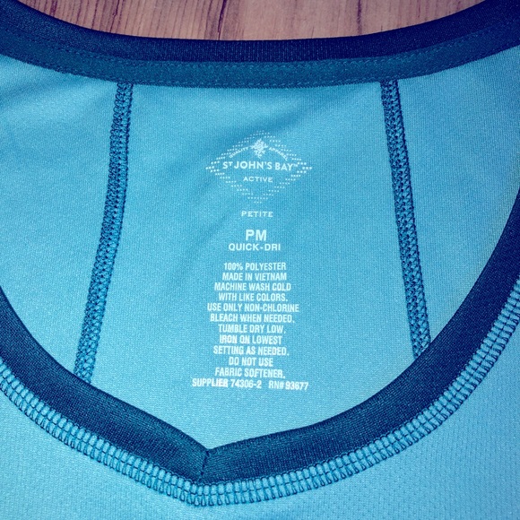 NWOT St. Johns Bay Shirt Active Petite Medium Blue - Picture 3 of 14